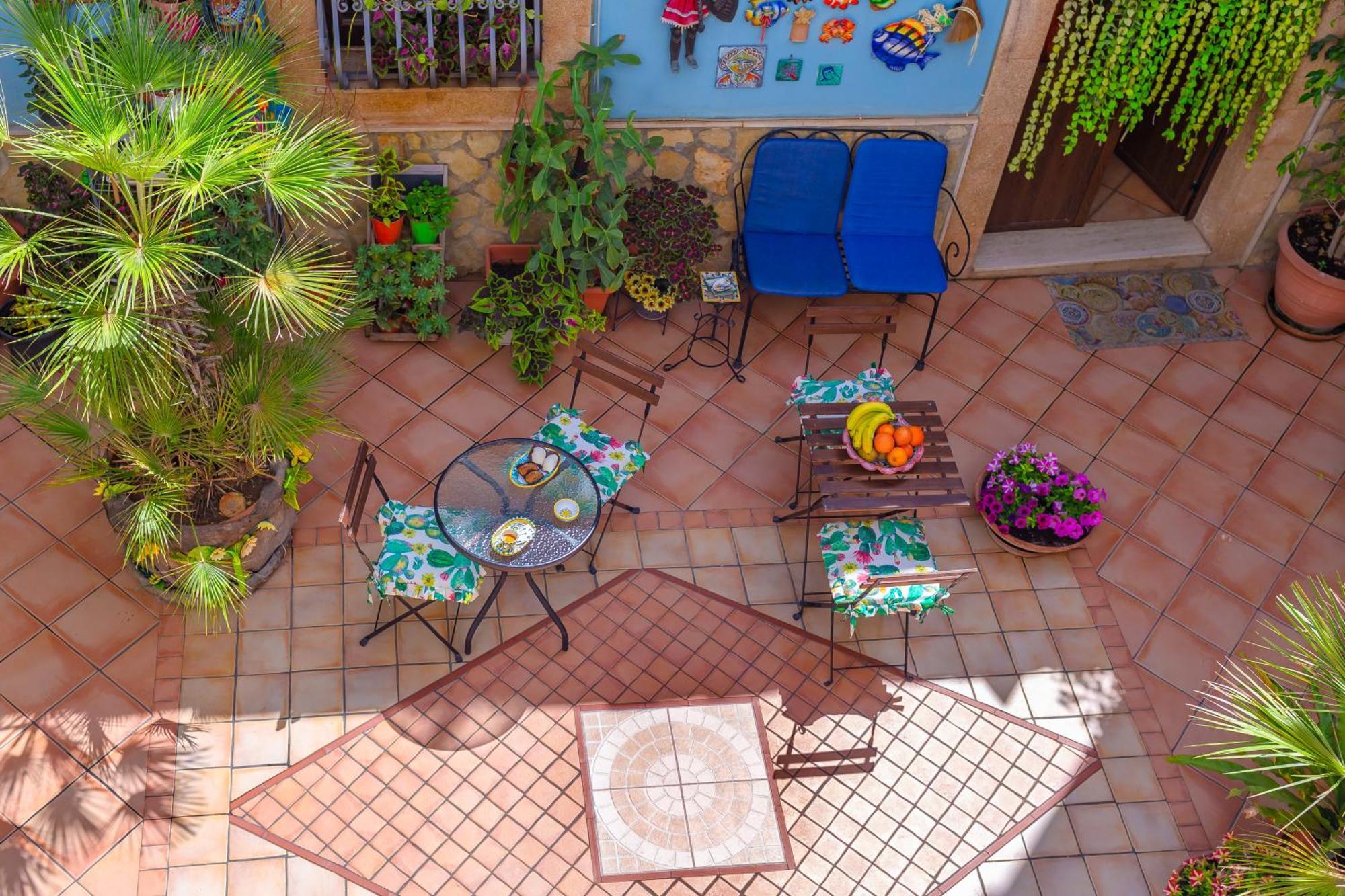 La Finestra Sul Cortile B&B Sciacca Exterior foto