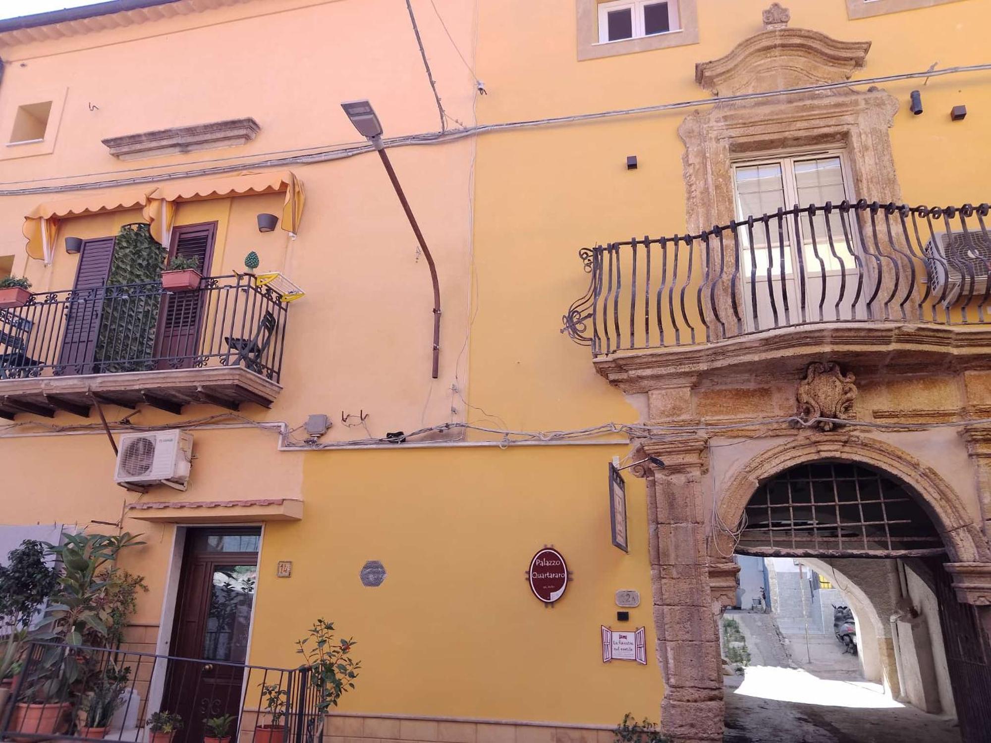 La Finestra Sul Cortile B&B Sciacca Exterior foto