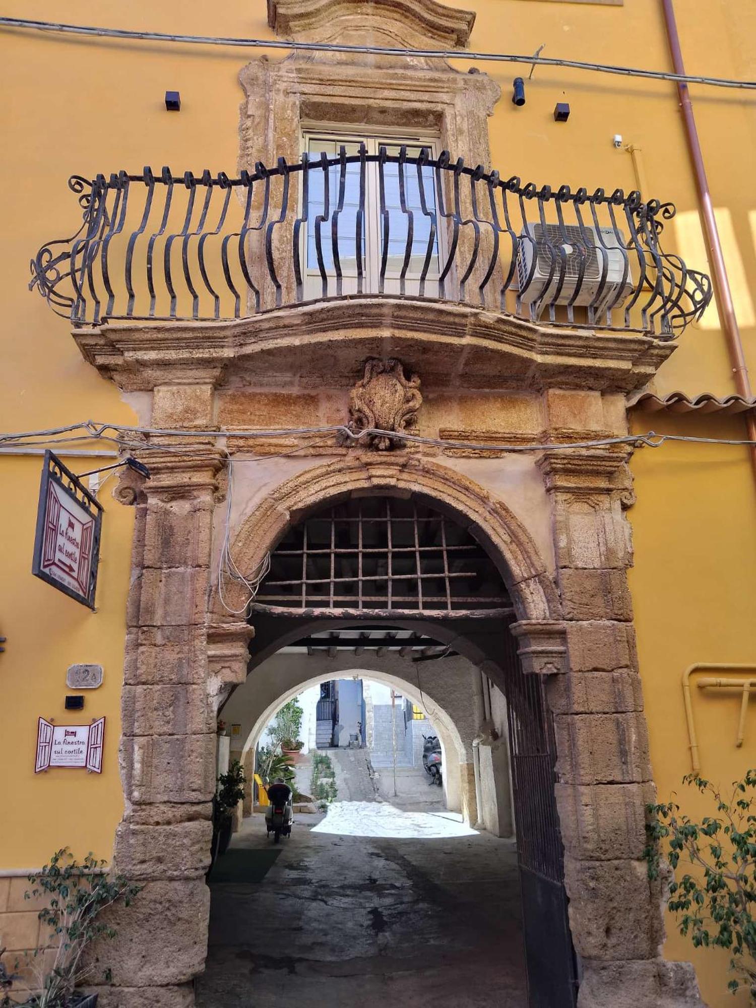 La Finestra Sul Cortile B&B Sciacca Exterior foto